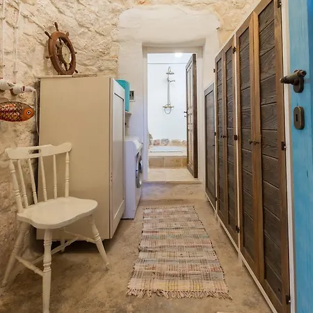 Trullo Tunine * Ostuni